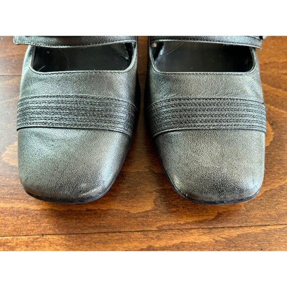 Laura Scott Women's Gray/Silver Leather BRAZIL Heels - Size 9 M Closed Toe - Picture 4 of 9